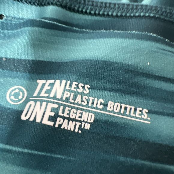 Nike Leggings Women Large Green Striped Legend Pant Dri-Fit Cropped Activewear - Picture 4 of 13